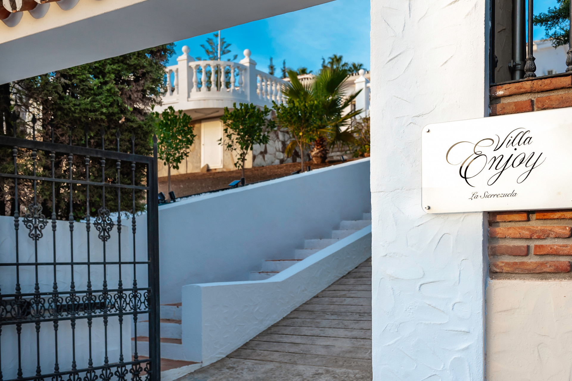 Image 43: detached villa For sale, Mijas Costa, €1,095,000 [HFM-CL10024]