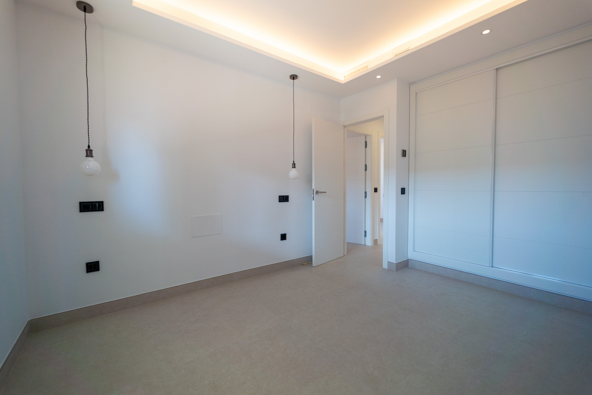 Image 41: detached villa For sale, Mijas Costa, €995,000 [HFM-CL10022]