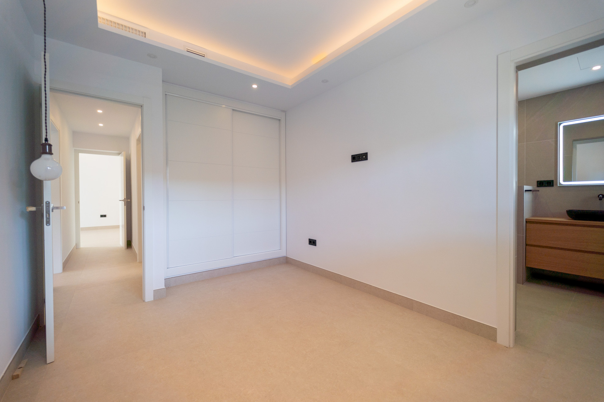 Image 41: detached villa For sale, Mijas Costa, €995,000 [HFM-CL10022]