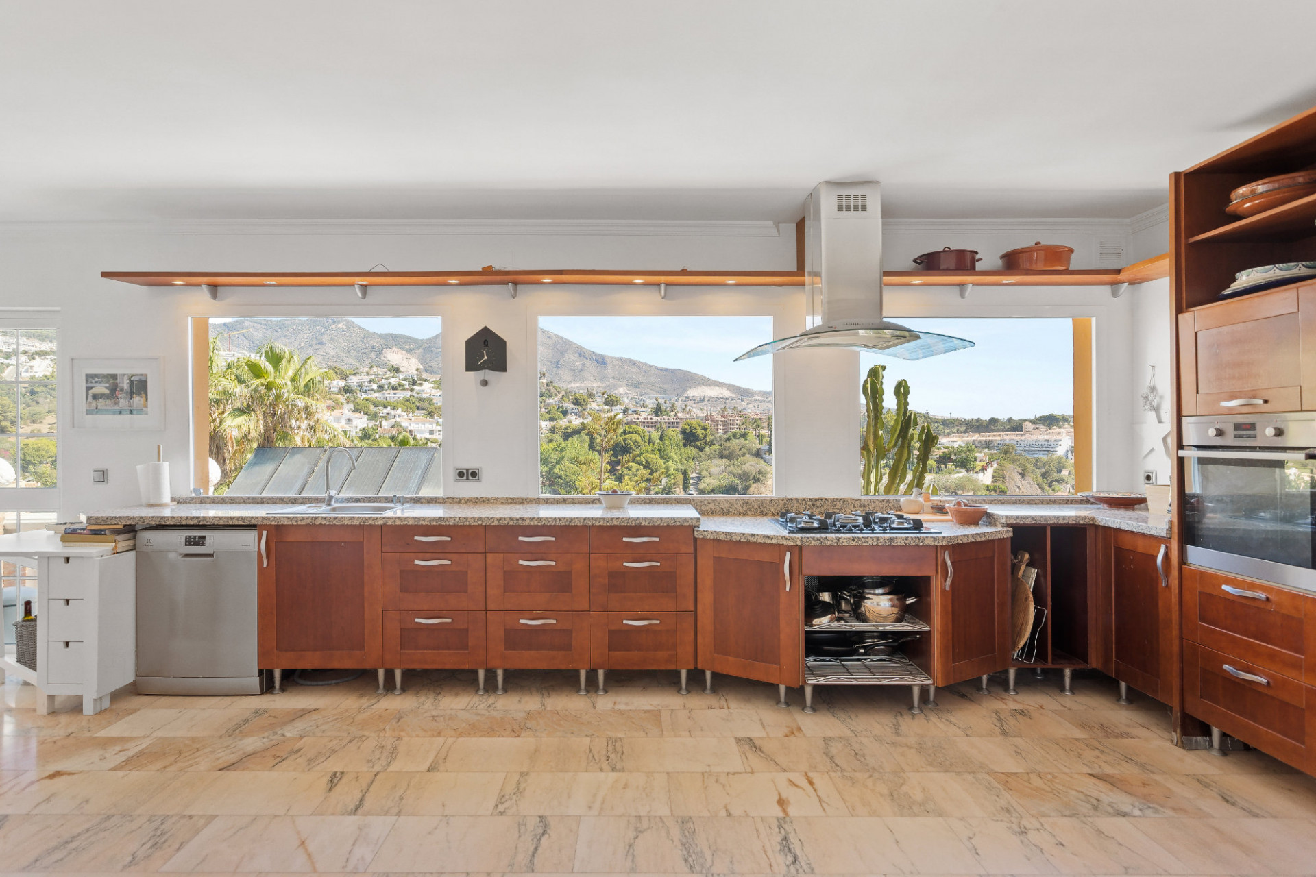 Image 55: detached villa For sale, Benalmadena, €1,095,000 [HFM-CL10069]