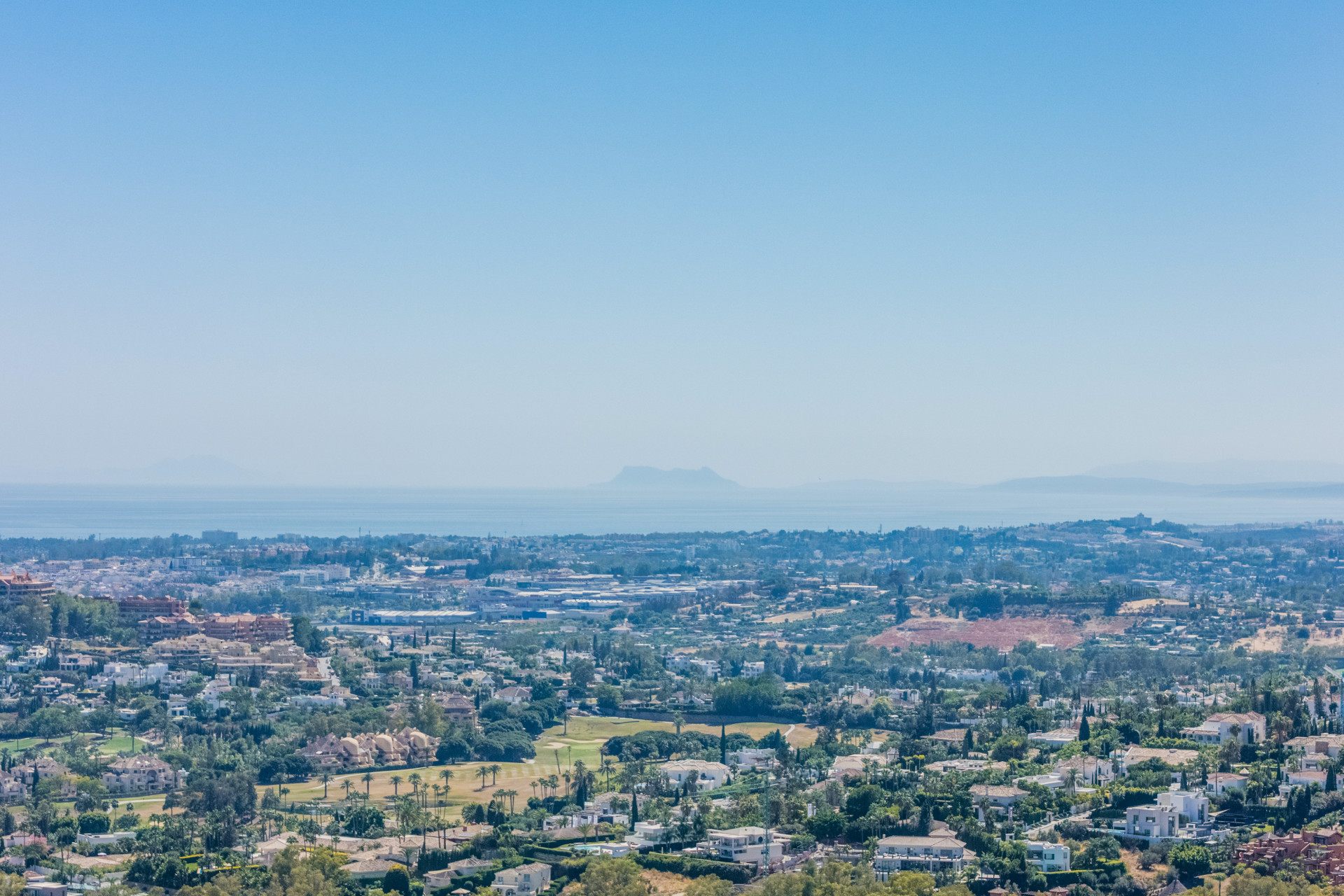 Image 38: apartment For sale, Nueva Andalucía, €1,420,000 [HFM-CL10074]