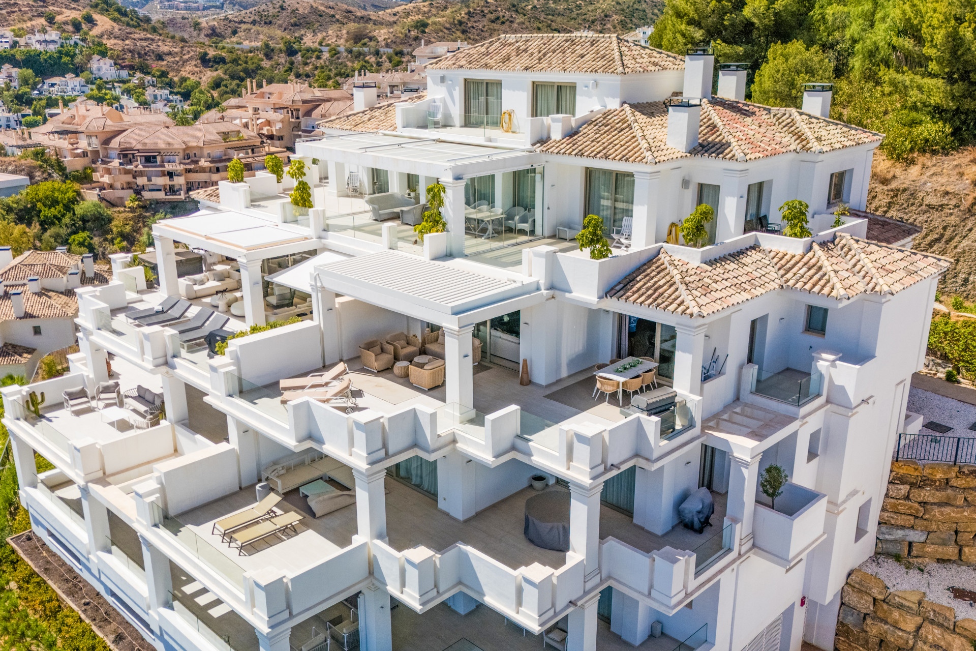 Image 38: apartment For sale, Nueva Andalucía, €1,420,000 [HFM-CL10074]