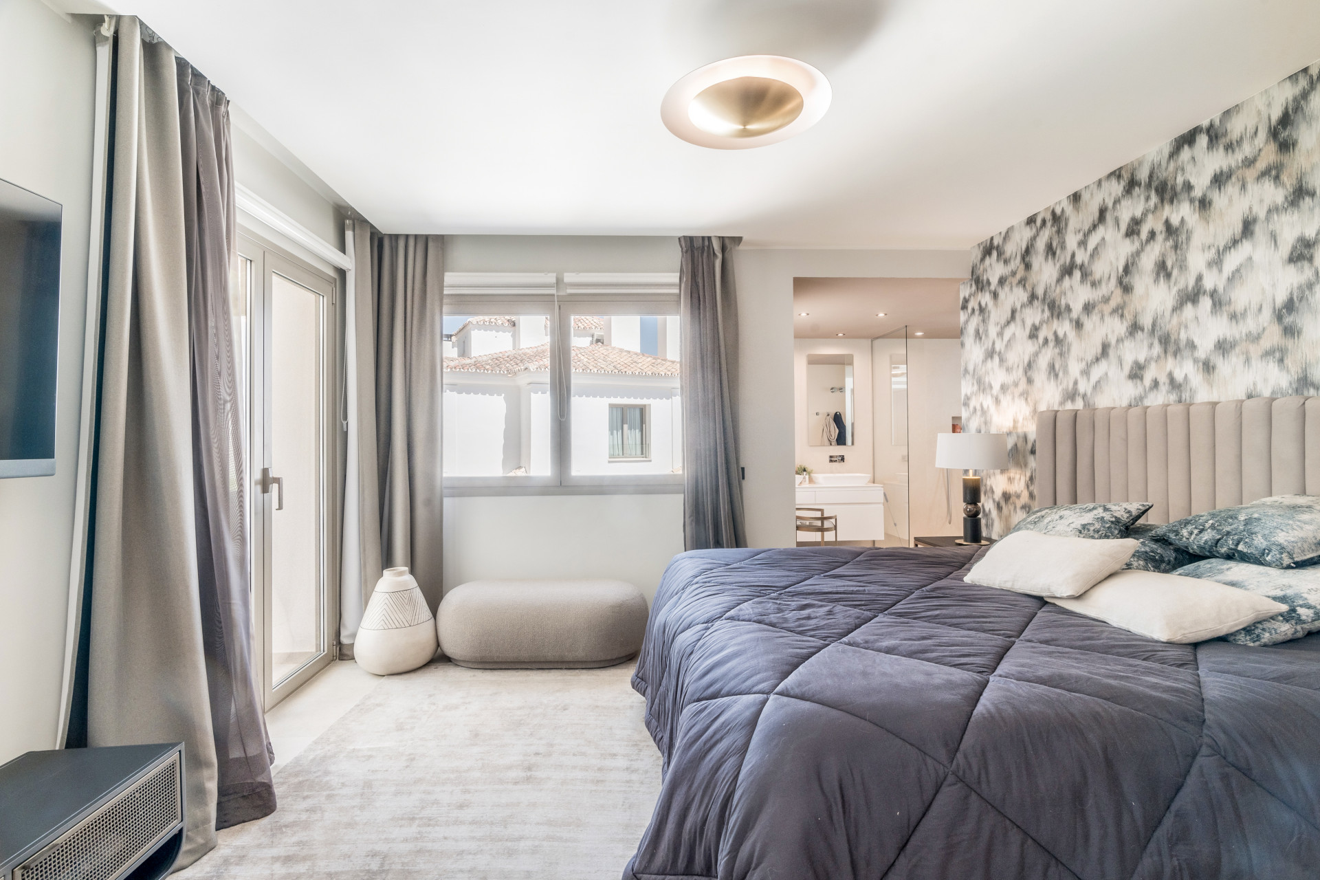 Image 38: apartment For sale, Nueva Andalucía, €1,420,000 [HFM-CL10074]