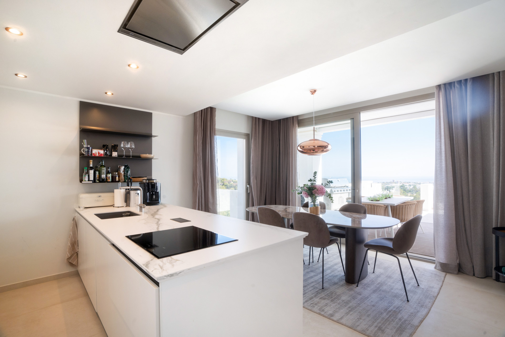 Image 38: apartment For sale, Nueva Andalucía, €1,420,000 [HFM-CL10074]