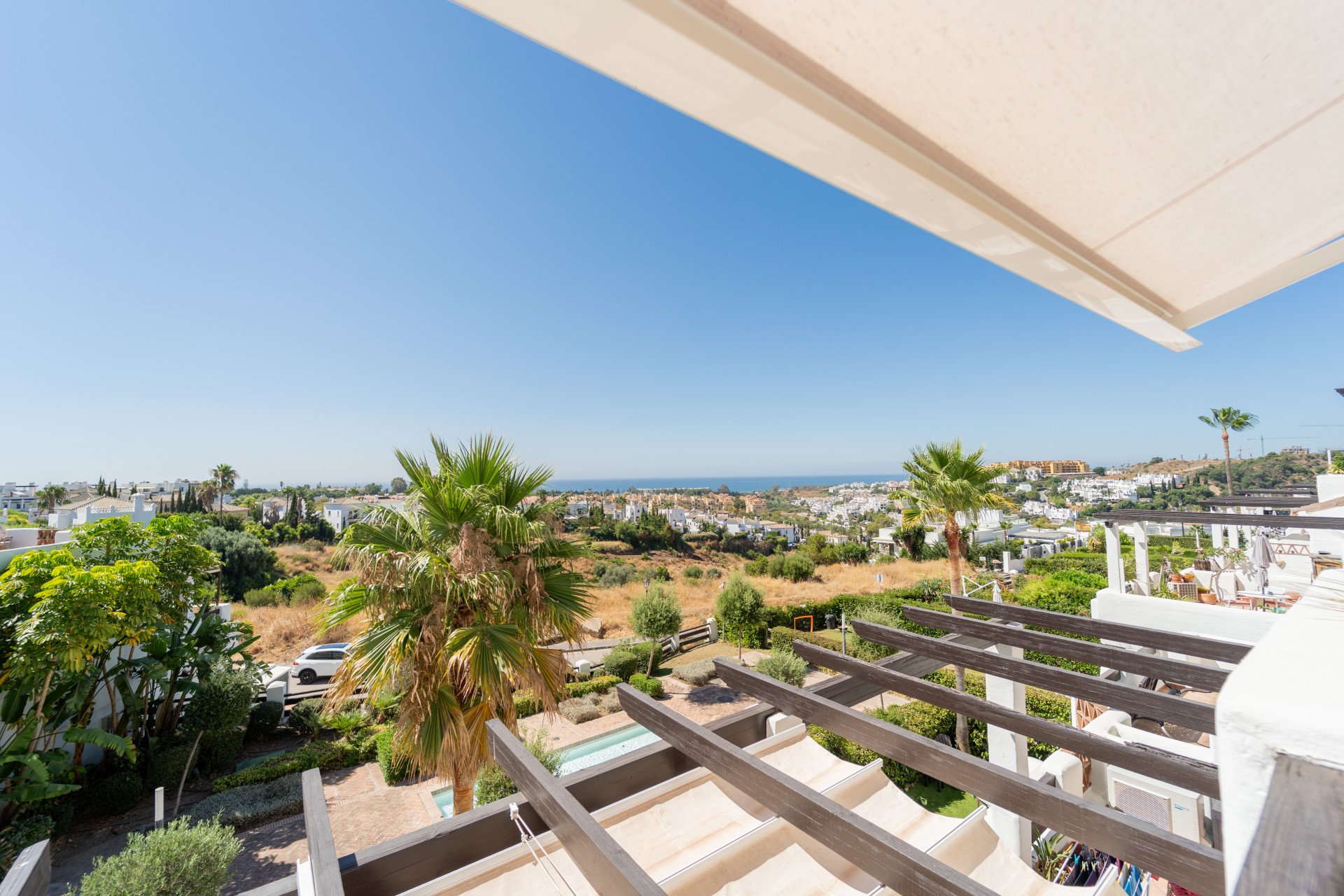 Image 50: penthouse duplex For sale, Estepona, €495,000 [HFM-CL10001]