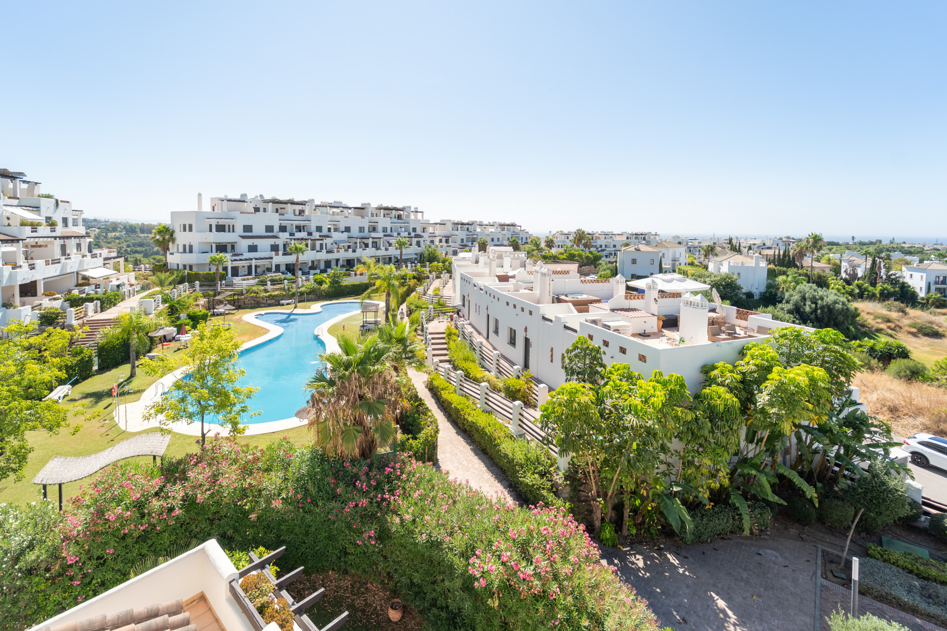 Image 50: penthouse duplex For sale, Estepona, €495,000 [HFM-CL10001]