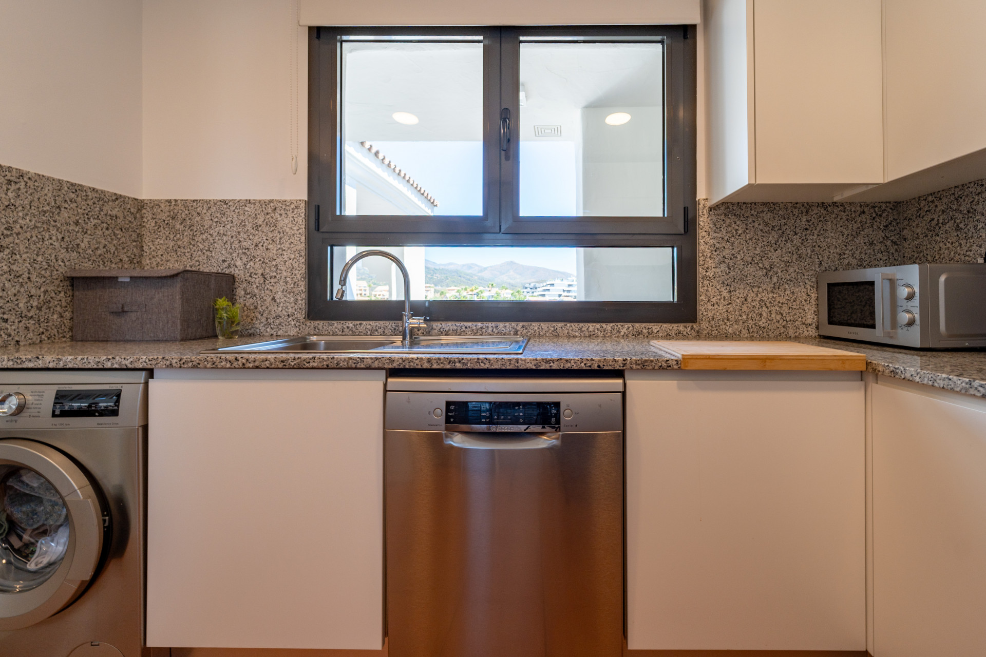 Image 50: penthouse duplex For sale, Estepona, €495,000 [HFM-CL10001]