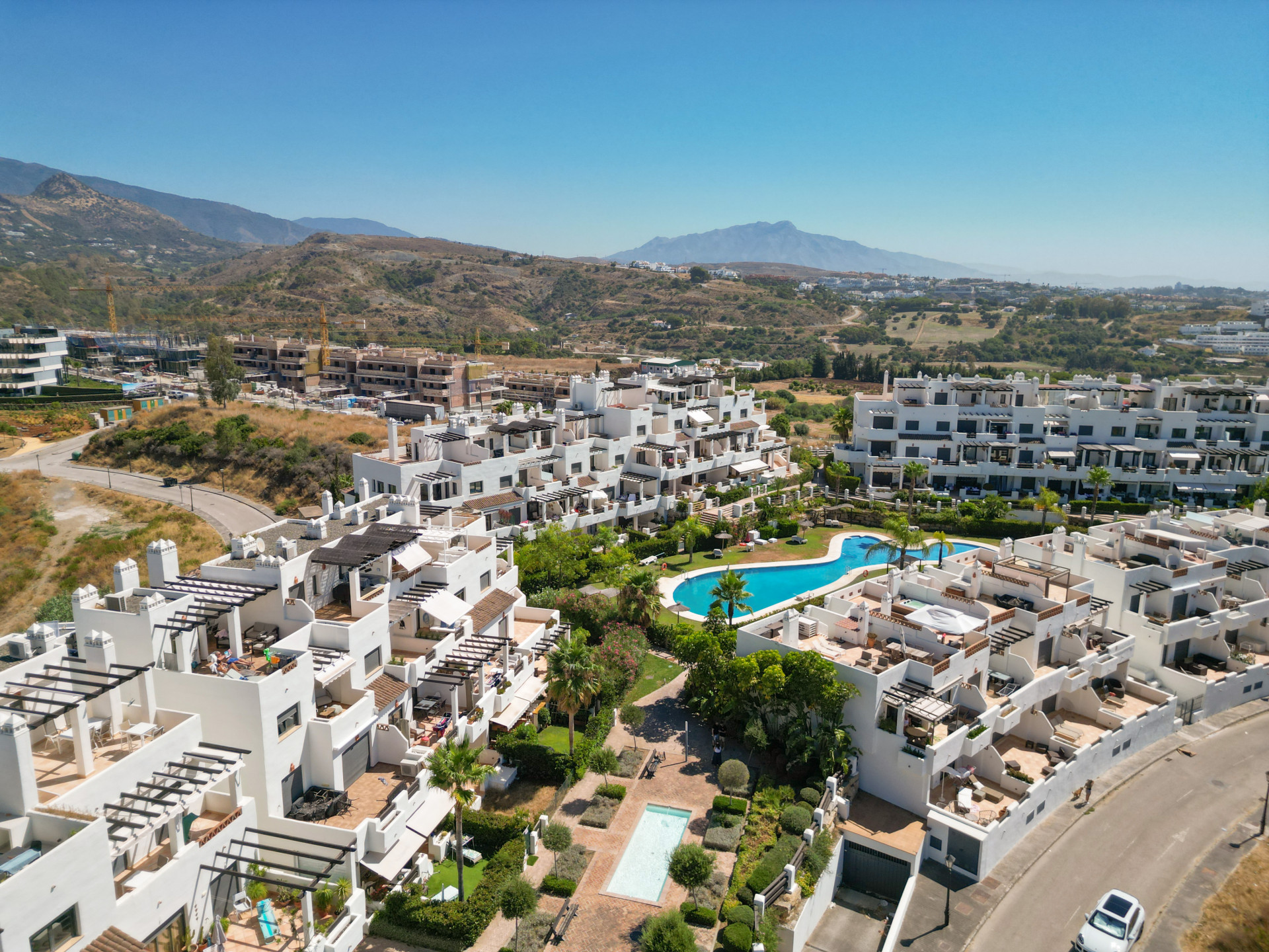 Image 50: penthouse duplex For sale, Estepona, €495,000 [HFM-CL10001]