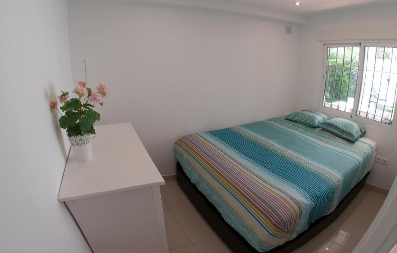 Image {index}: Detached Villa For sale, Fuengirola, €469,000 [HFM-CL10009]