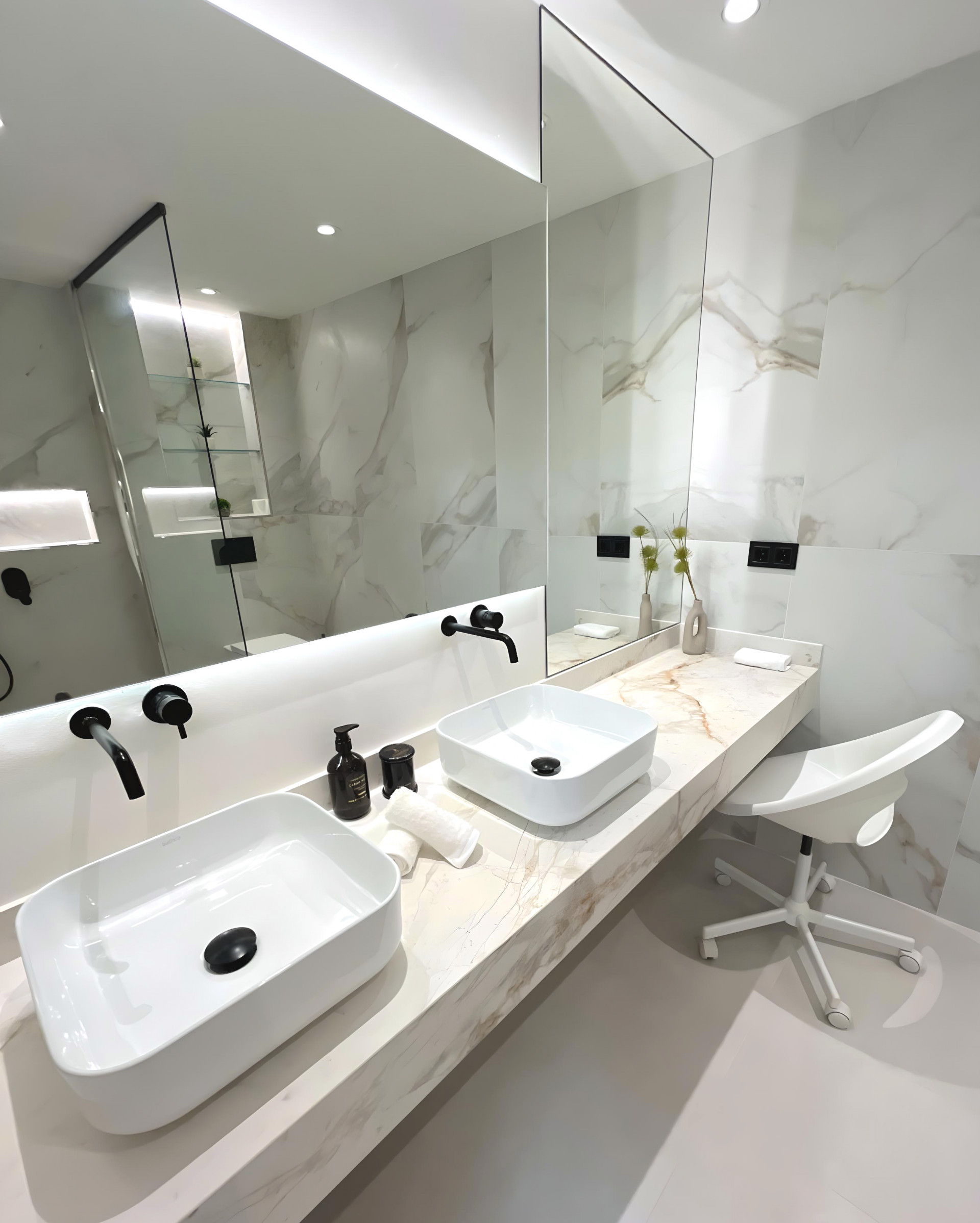 Image 35: ground floor apartment For sale, Nueva Andalucía, €849,000 [HFM-CL10018]