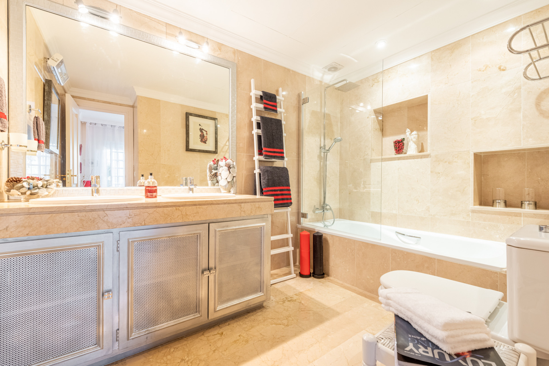 Image 13: townhouse For sale, Nueva Andalucía, €585,000 [HFM-CL10013]