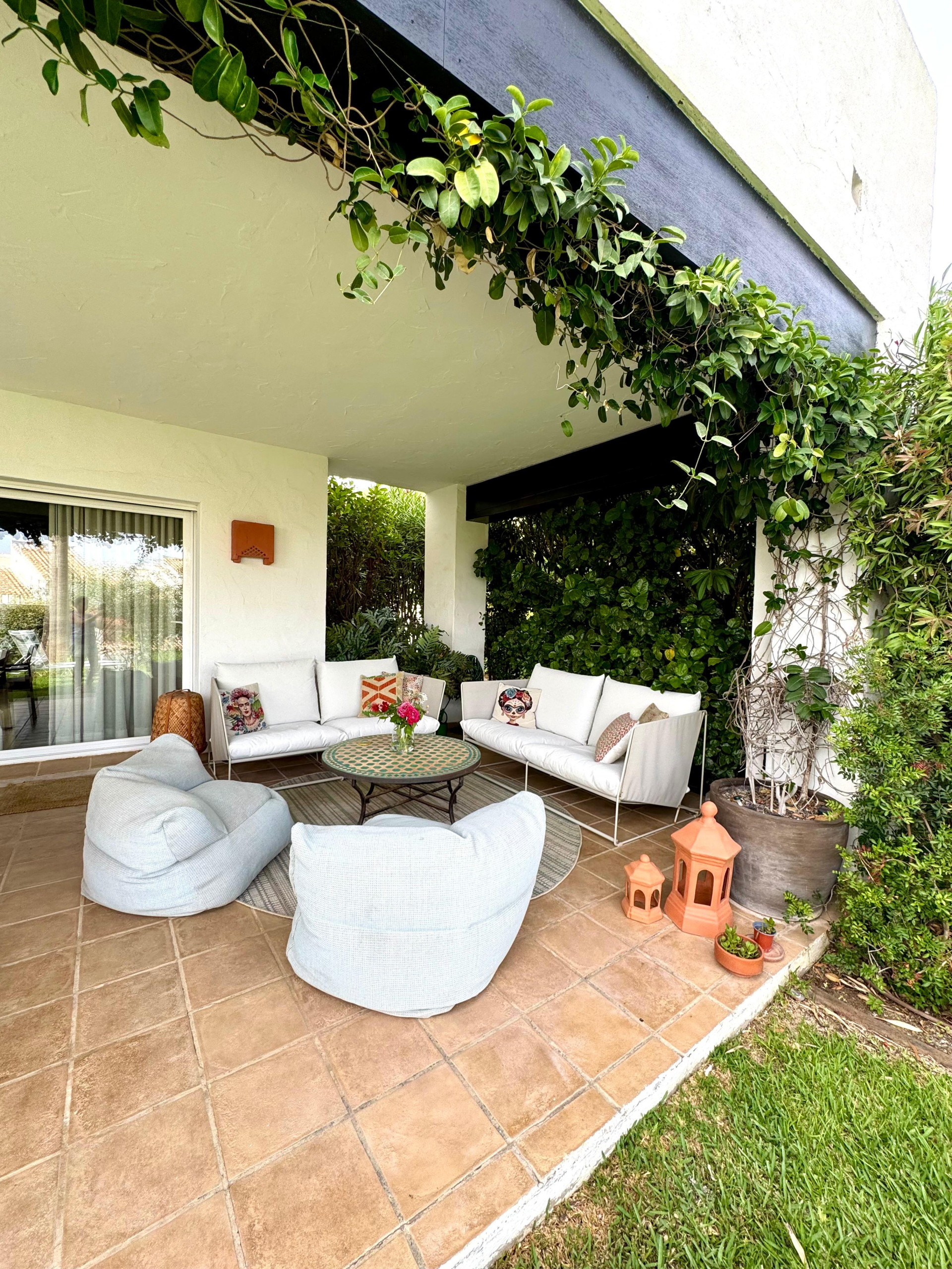 Image 3: Ground Floor Apartment For long, Nueva Andalucía, €3,000 [HFM-R40001]