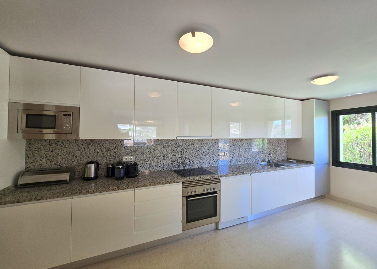 Image 26: квартира For sale, Benahavís, €559,000 [HFM-CL10095]