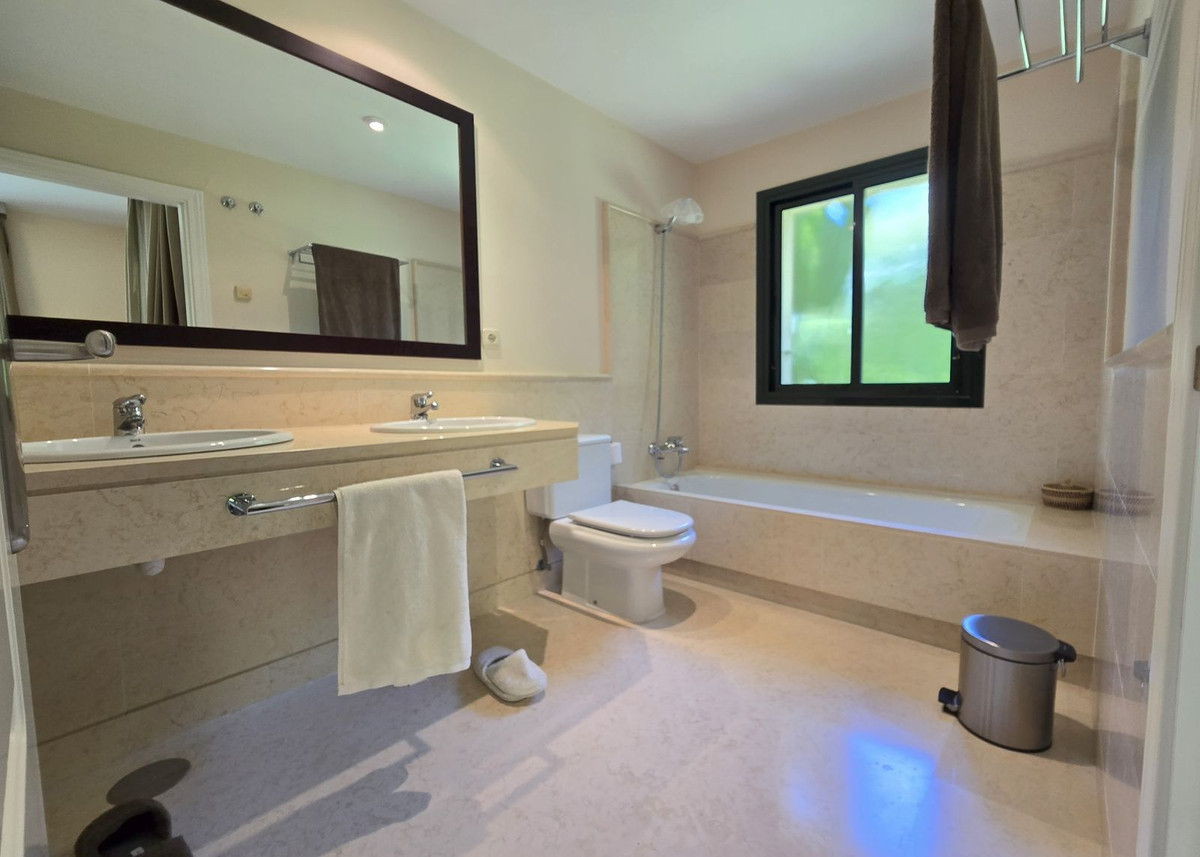 Image 26: квартира For sale, Benahavís, €559,000 [HFM-CL10095]