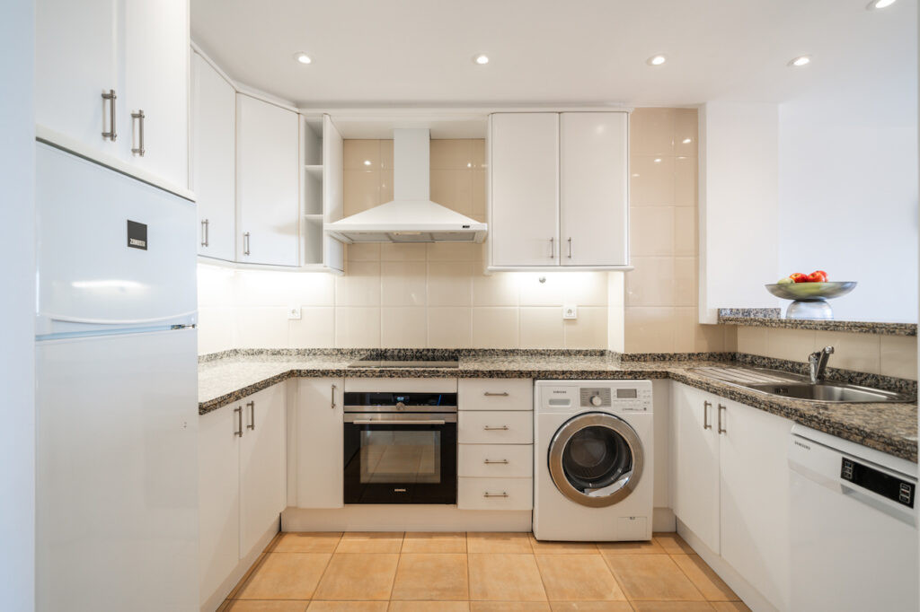 Image 34: apartment For sale, Marbella, €549,000 [HFM-CL10096]