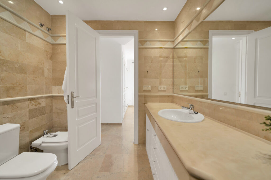 Image 34: apartment For sale, Marbella, €549,000 [HFM-CL10096]