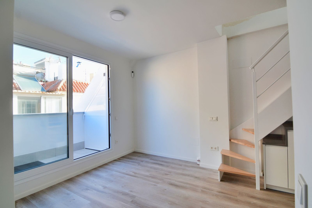 Image 16: penthouse duplex For sale, Fuengirola, €369,000 [HFM-CL10089]