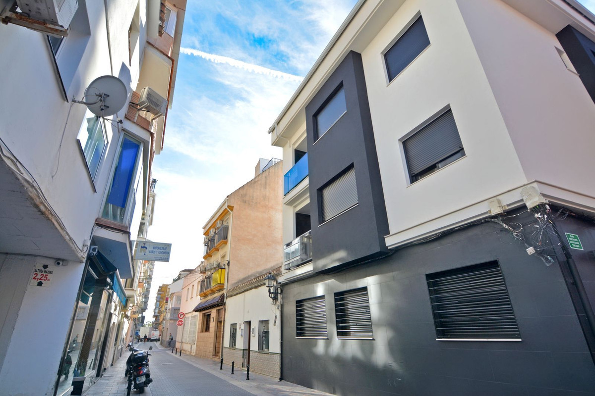 Image 16: penthouse duplex For sale, Fuengirola, €369,000 [HFM-CL10089]