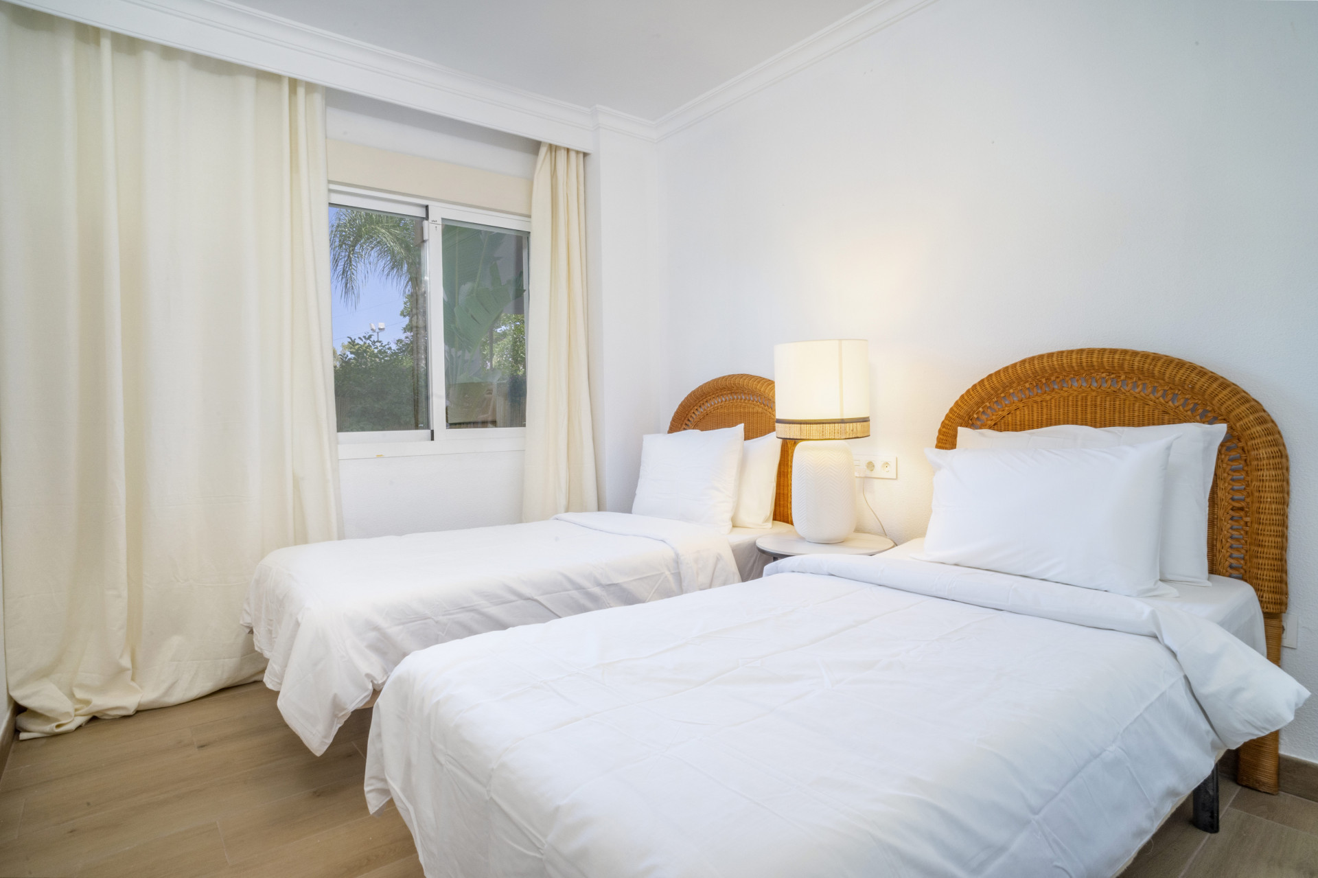 Image 30: ground floor apartment For sale, Nueva Andalucía, €495,000 [HFM-CL10121]