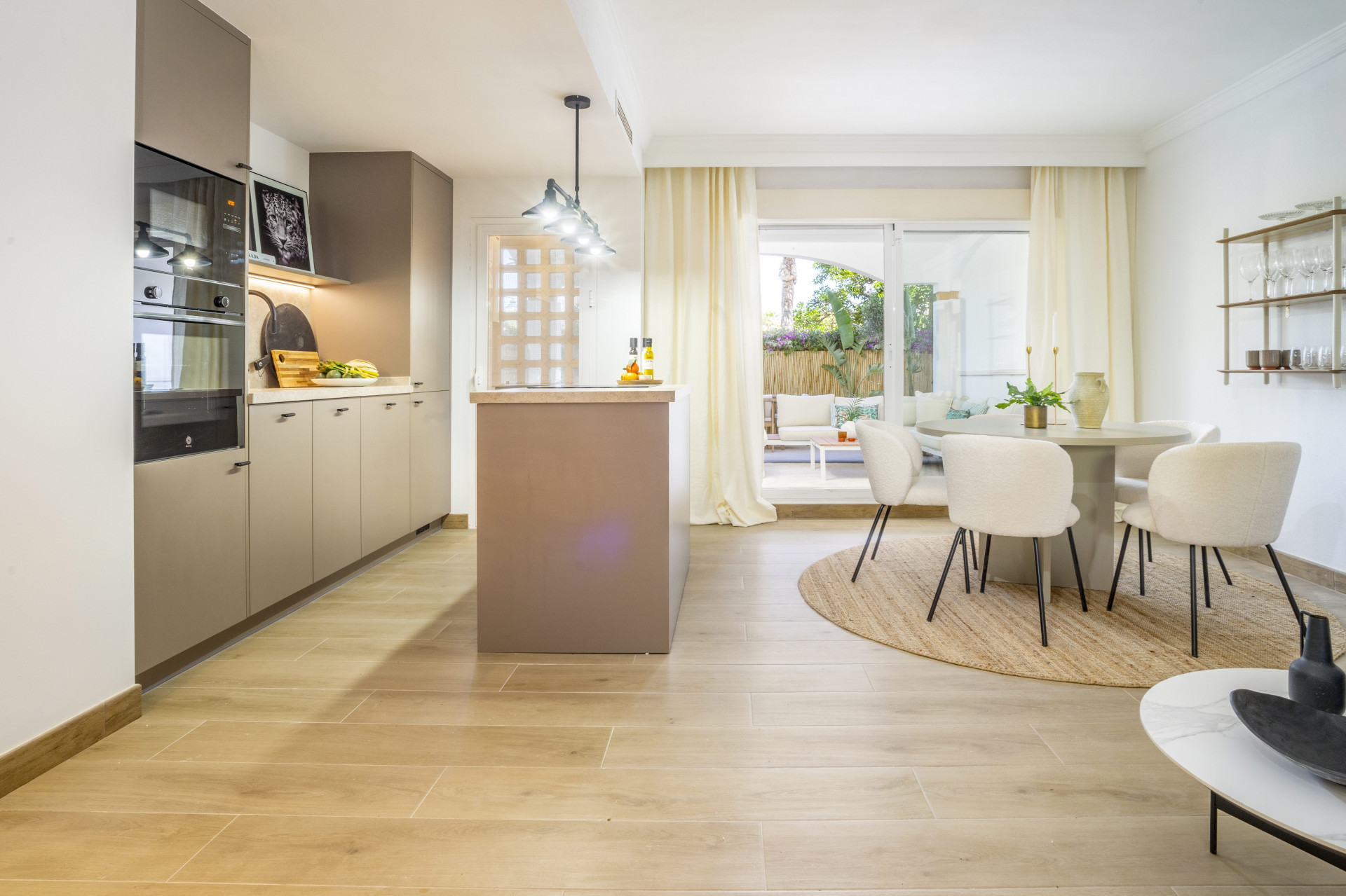 Image 30: ground floor apartment For sale, Nueva Andalucía, €495,000 [HFM-CL10121]