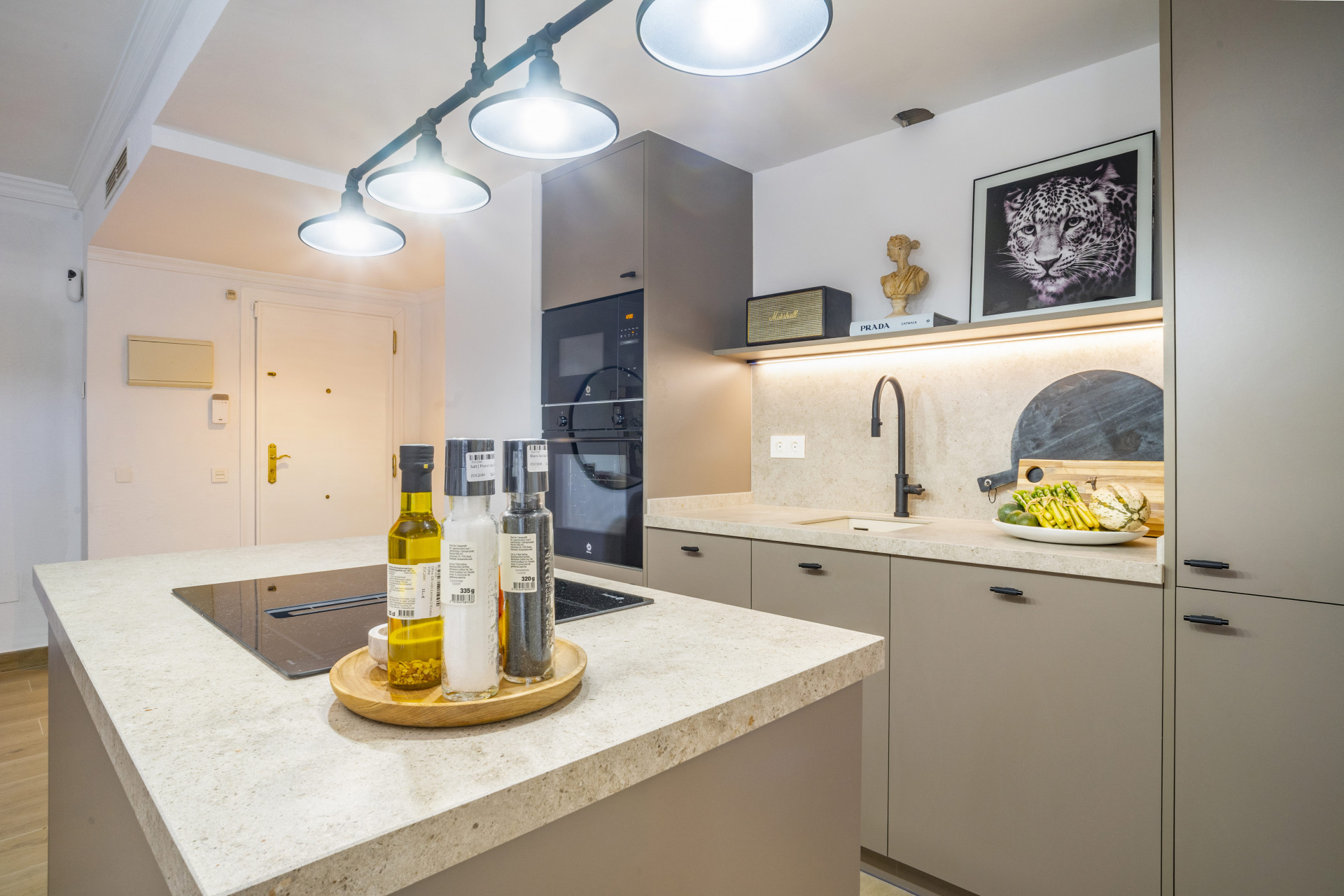 Image 30: ground floor apartment For sale, Nueva Andalucía, €495,000 [HFM-CL10121]