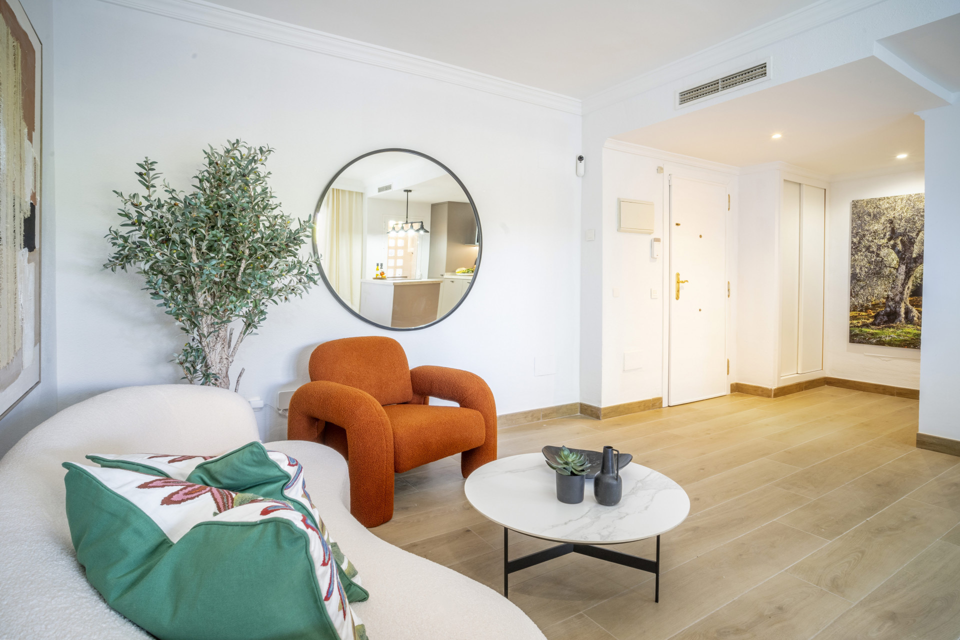 Image 30: ground floor apartment For sale, Nueva Andalucía, €495,000 [HFM-CL10121]