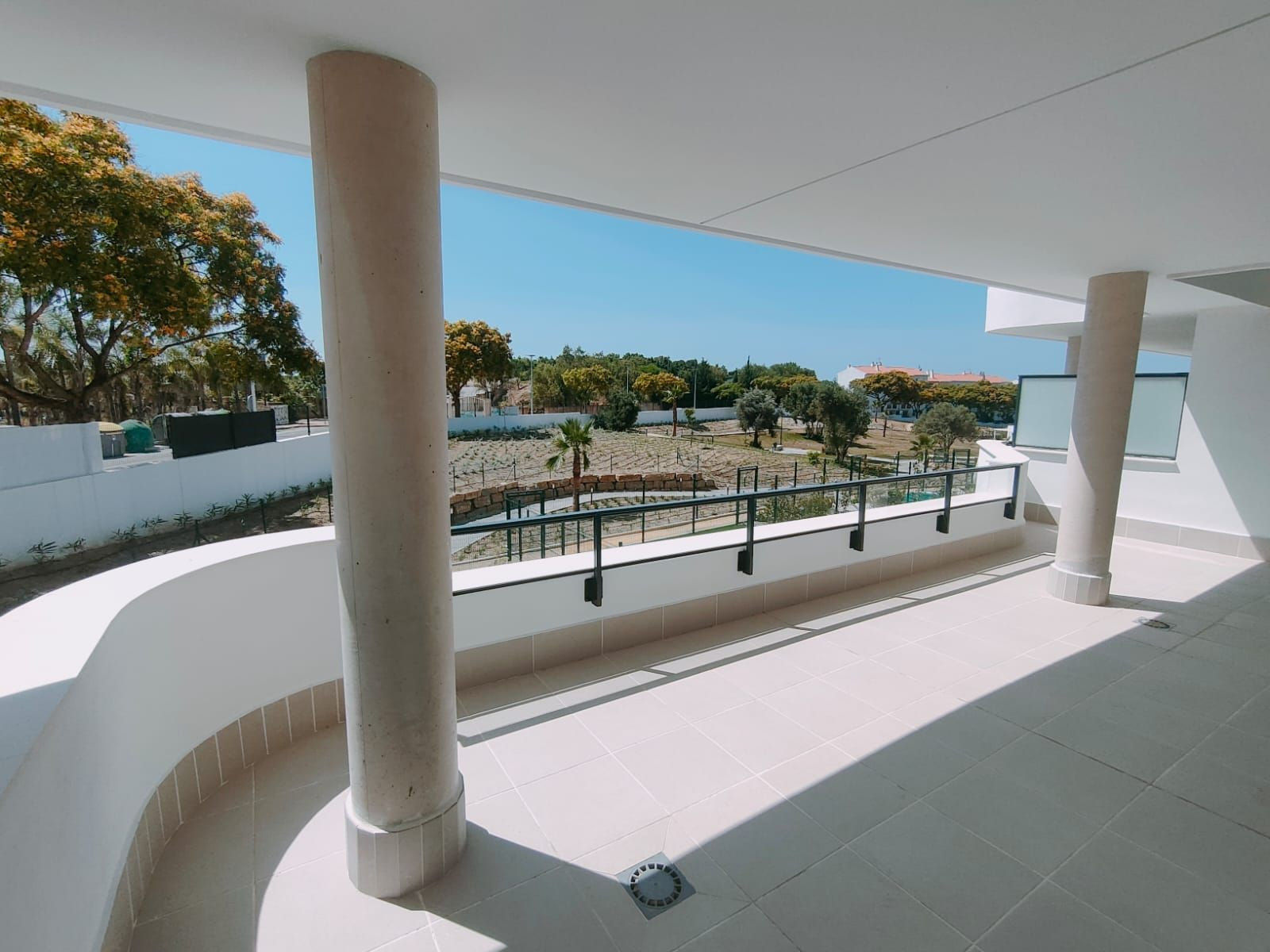 Image 30: apartamento For sale, Estepona, €439,000 [HFM-CL10120]