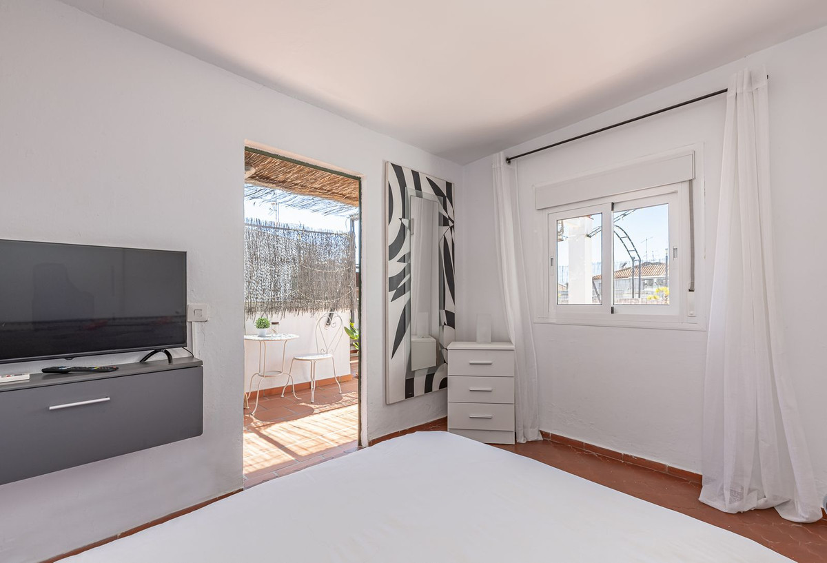 Image 35: penthouse For sale, San Pedro de Alcántara, €549,000 [HFM-CL10123]