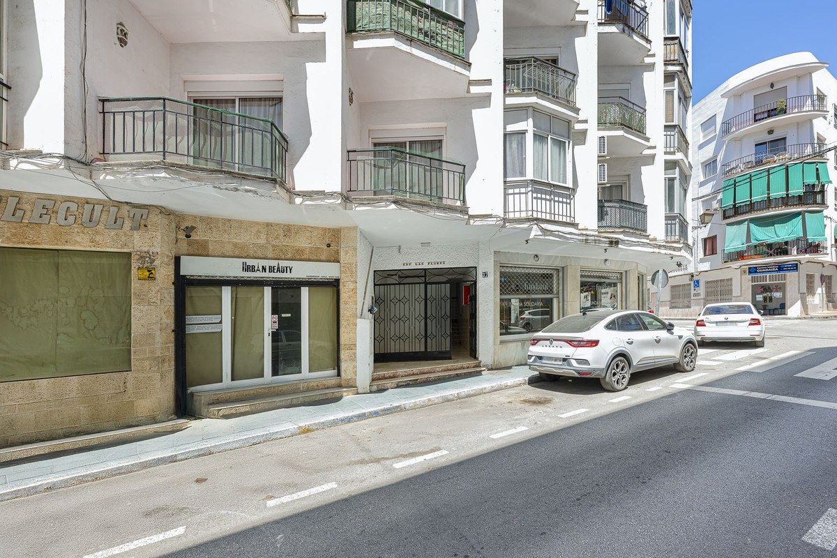 Image 35: penthouse For sale, San Pedro de Alcántara, €549,000 [HFM-CL10123]