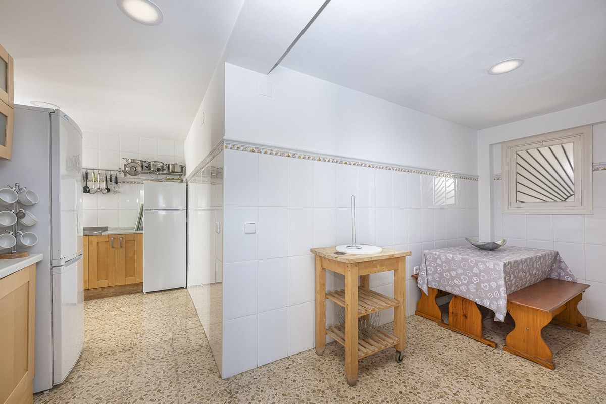 Image 35: penthouse For sale, San Pedro de Alcántara, €549,000 [HFM-CL10123]