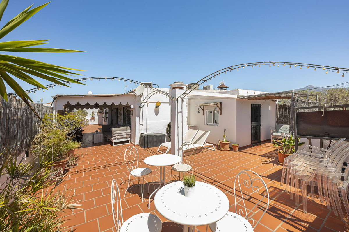 Image 35: penthouse For sale, San Pedro de Alcántara, €549,000 [HFM-CL10123]