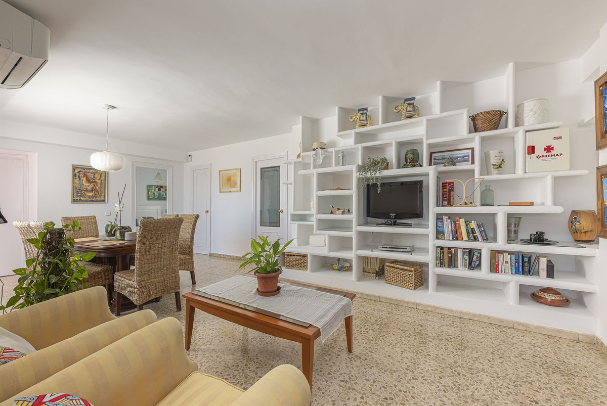 Image 35: penthouse For sale, San Pedro de Alcántara, €549,000 [HFM-CL10123]