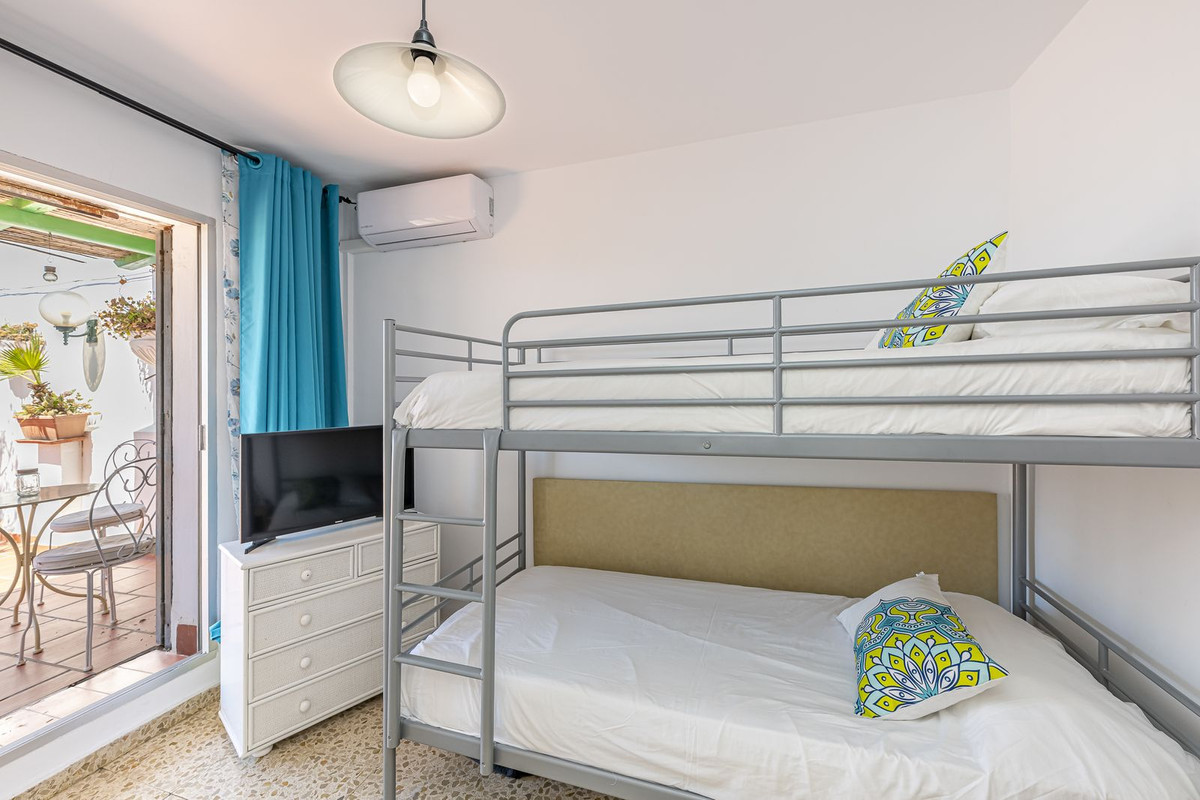 Image 35: penthouse For sale, San Pedro de Alcántara, €549,000 [HFM-CL10123]