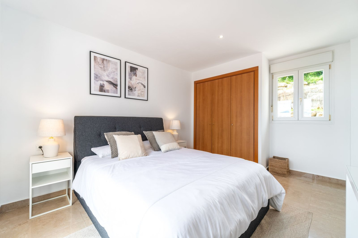 Image 25: penthouse duplex For sale, Manilva, €450,000 [HFM-CL10119]