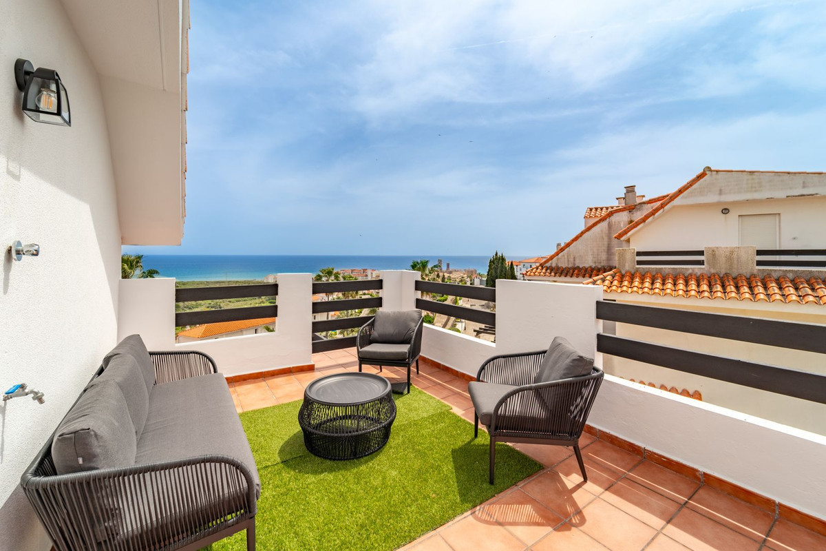 Image 25: penthouse duplex For sale, Manilva, €450,000 [HFM-CL10119]