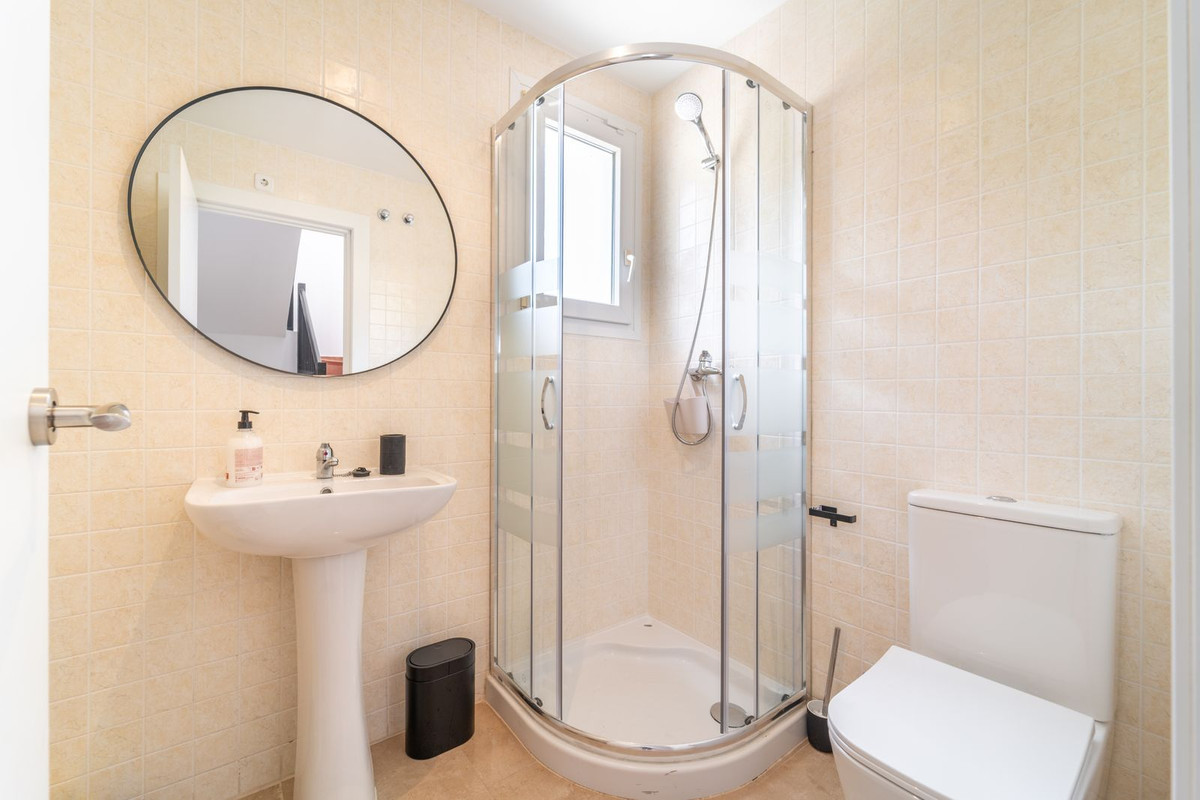 Image 25: penthouse duplex For sale, Manilva, €450,000 [HFM-CL10119]