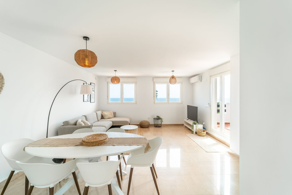 Image 25: penthouse duplex For sale, Manilva, €450,000 [HFM-CL10119]