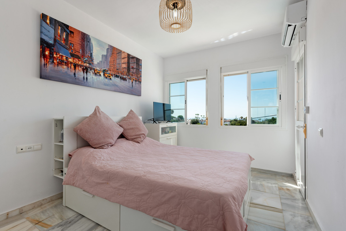 Image 43: detached villa For sale, Estepona, €795,000 [HFM-CL10145]