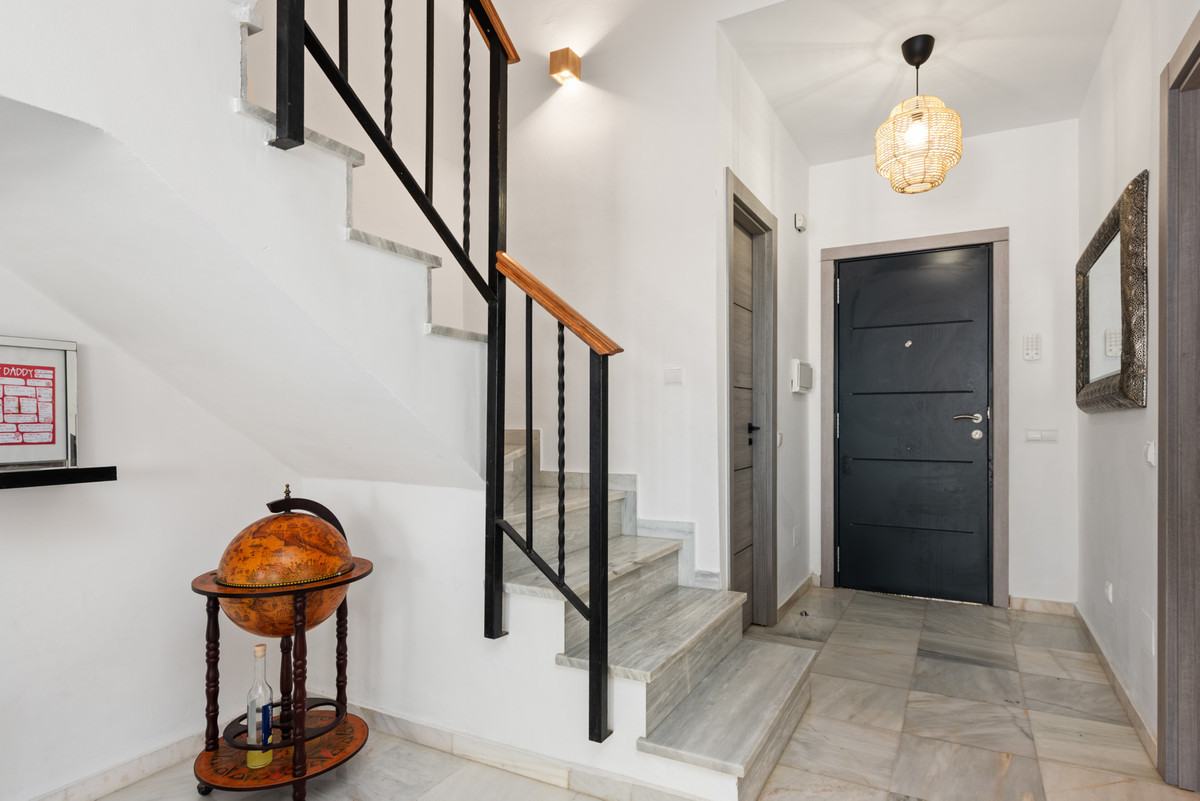 Image 43: detached villa For sale, Estepona, €795,000 [HFM-CL10145]