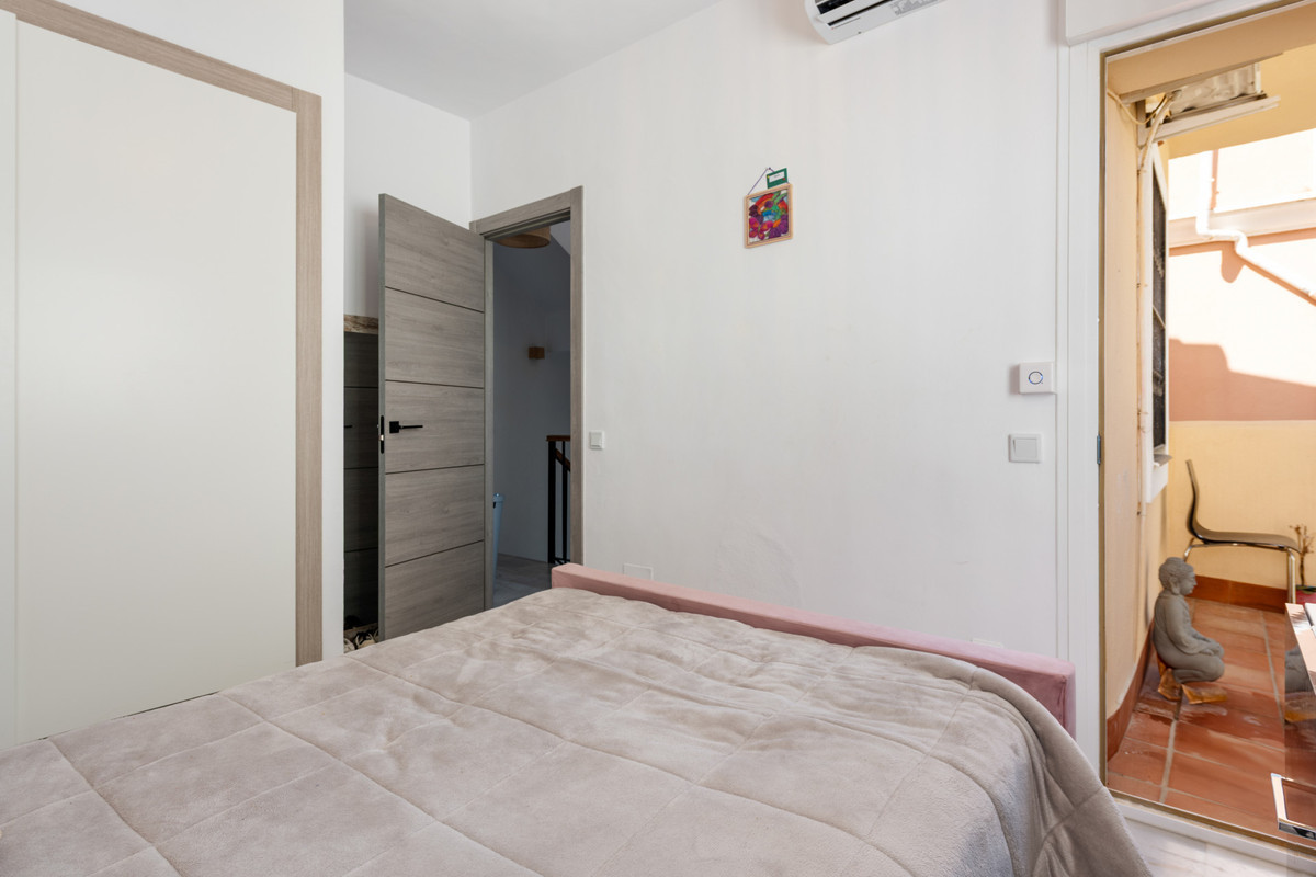 Image 43: detached villa For sale, Estepona, €795,000 [HFM-CL10145]