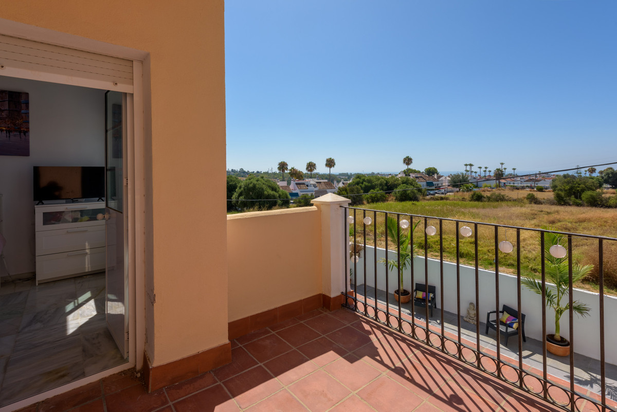 Image 43: detached villa For sale, Estepona, €795,000 [HFM-CL10145]