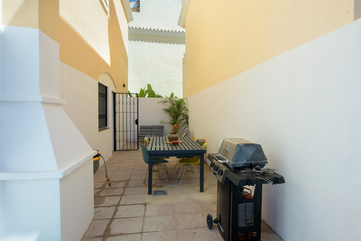 Image 43: detached villa For sale, Estepona, €795,000 [HFM-CL10145]