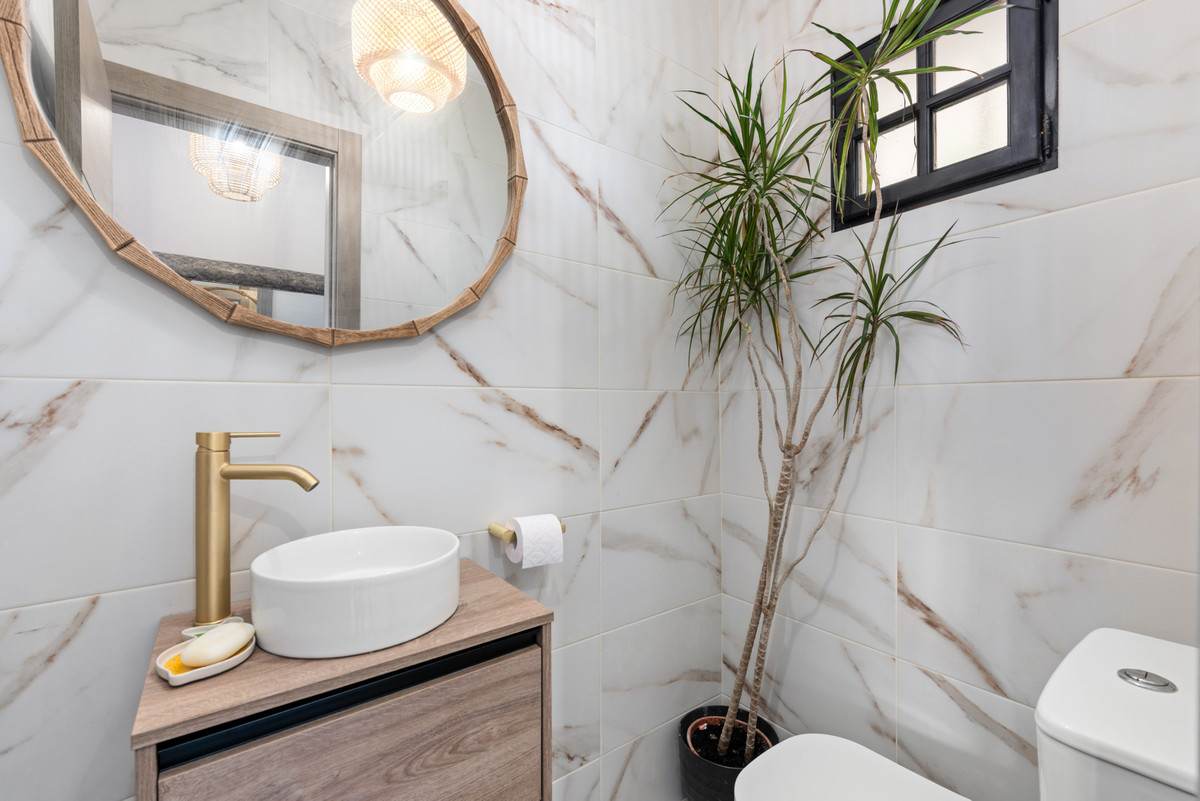 Image 43: detached villa For sale, Estepona, €795,000 [HFM-CL10145]