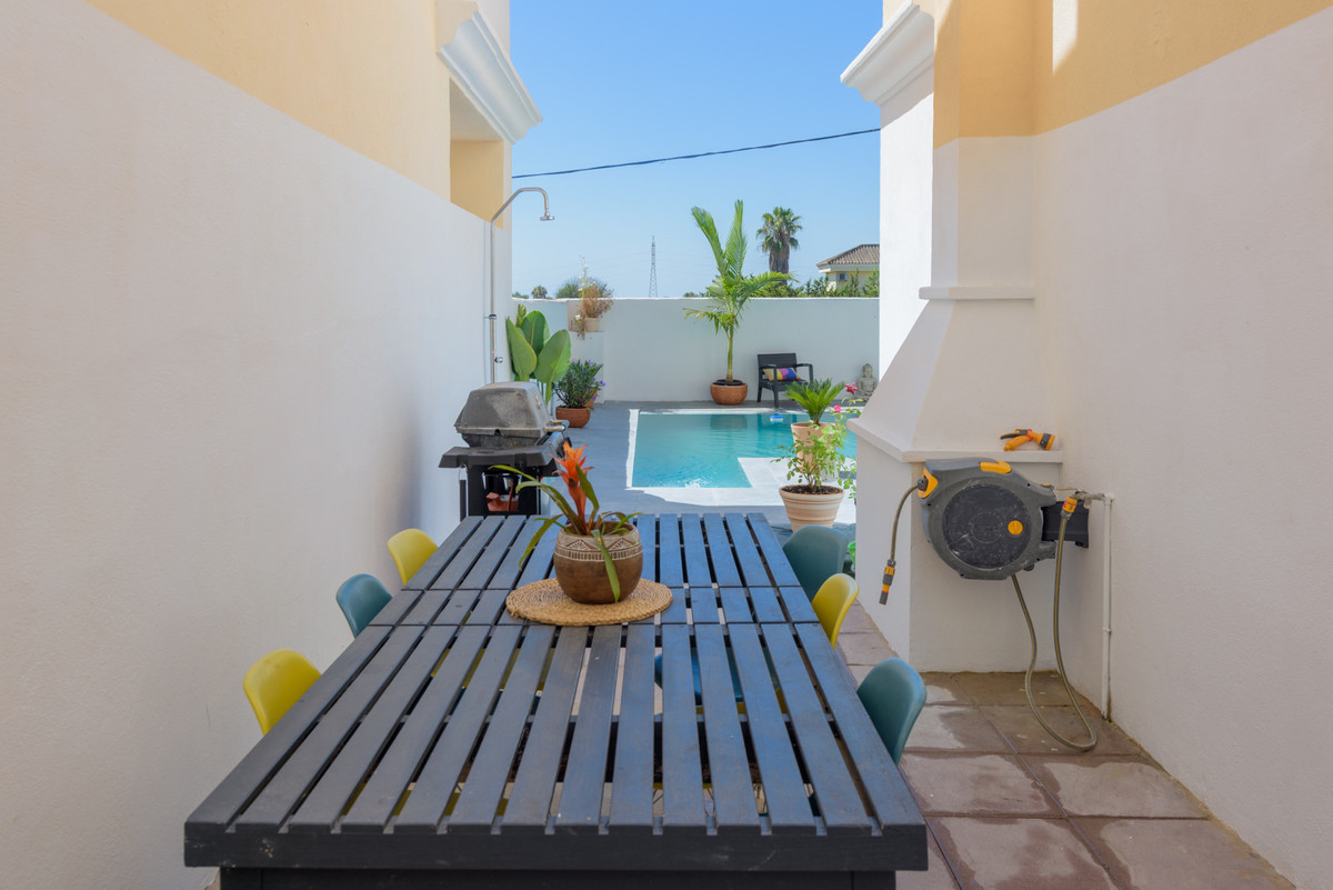 Image 43: detached villa For sale, Estepona, €795,000 [HFM-CL10145]