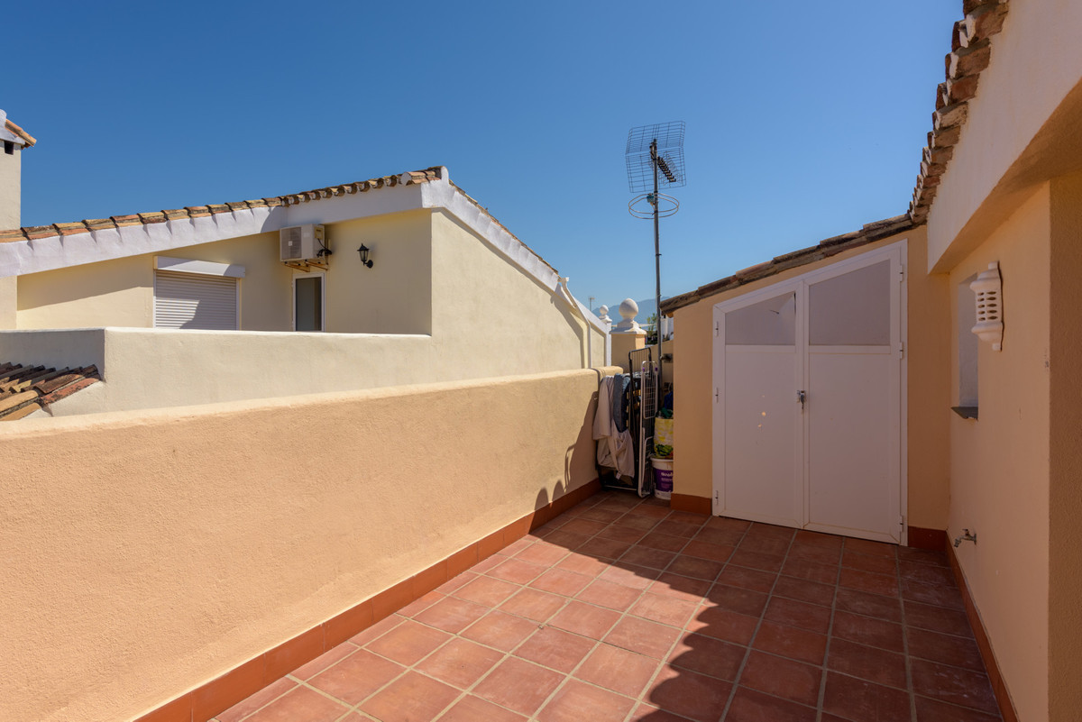 Image 43: detached villa For sale, Estepona, €795,000 [HFM-CL10145]