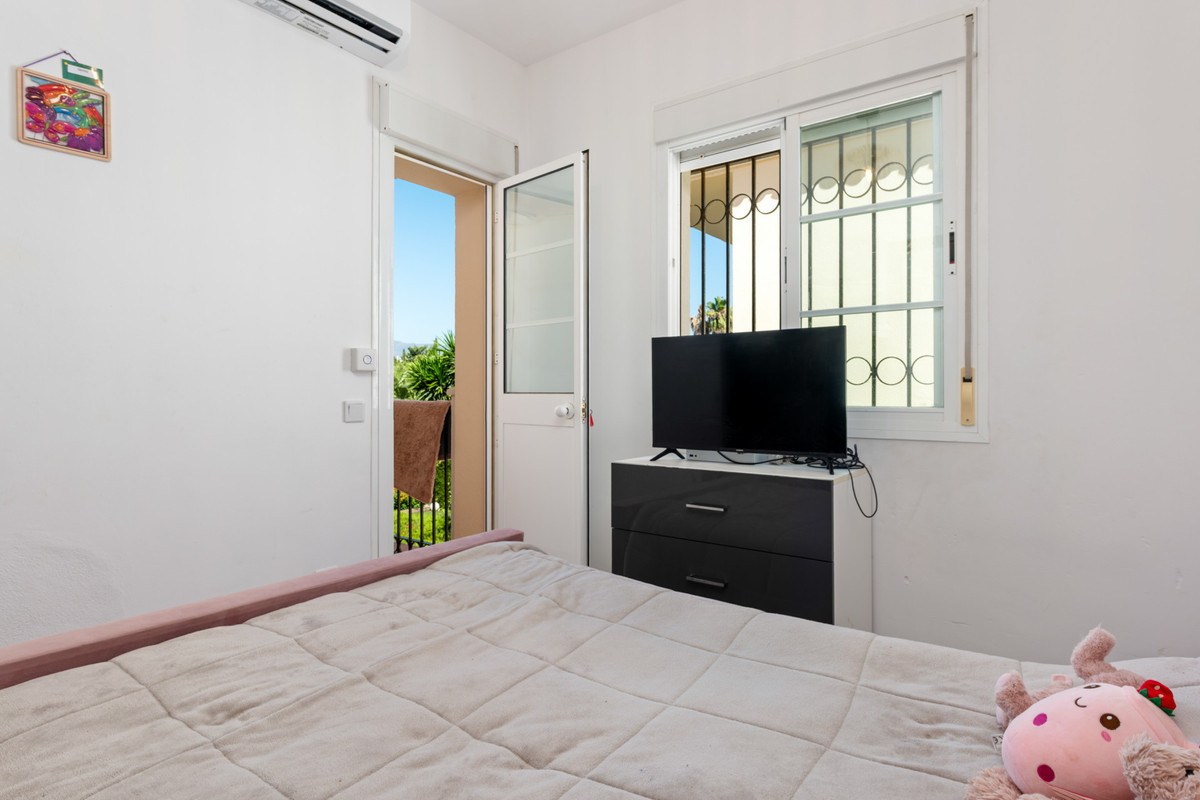 Image 43: detached villa For sale, Estepona, €795,000 [HFM-CL10145]