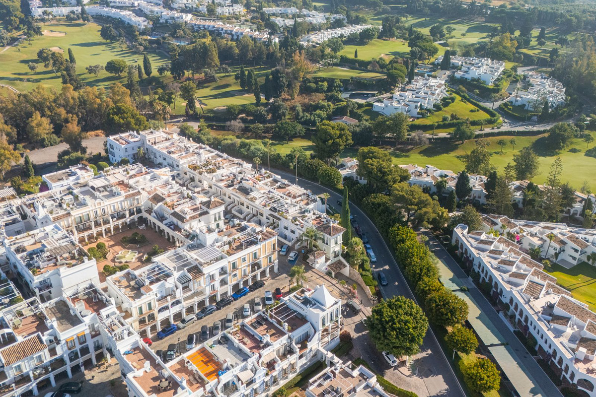 Image 20: townhouse For sale, Nueva Andalucía, €765,000 [HFM-CL10144]