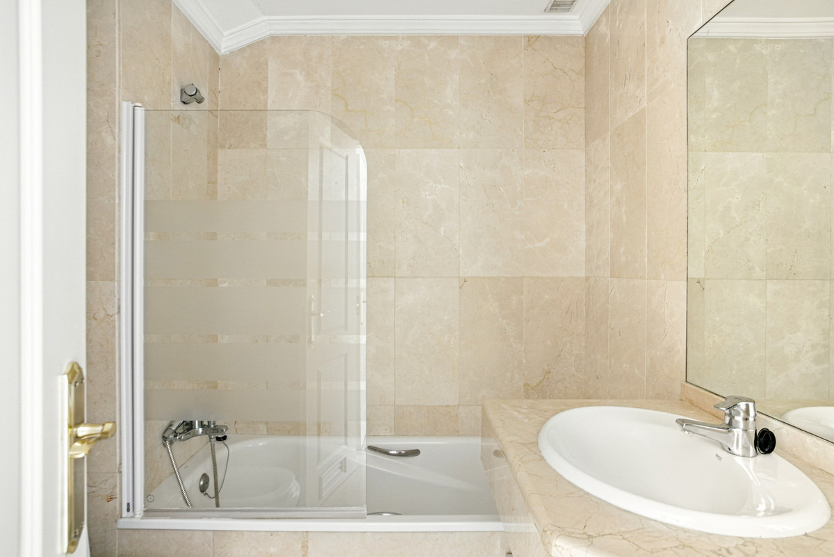 Image 25: Ático For sale, The Golden Mile, €790,000 [HFM-CL10143]