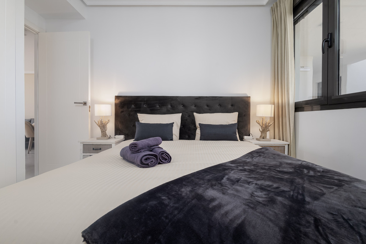 Image 16: apartment For sale, Estepona, €380,000 [HFM-CL10151]