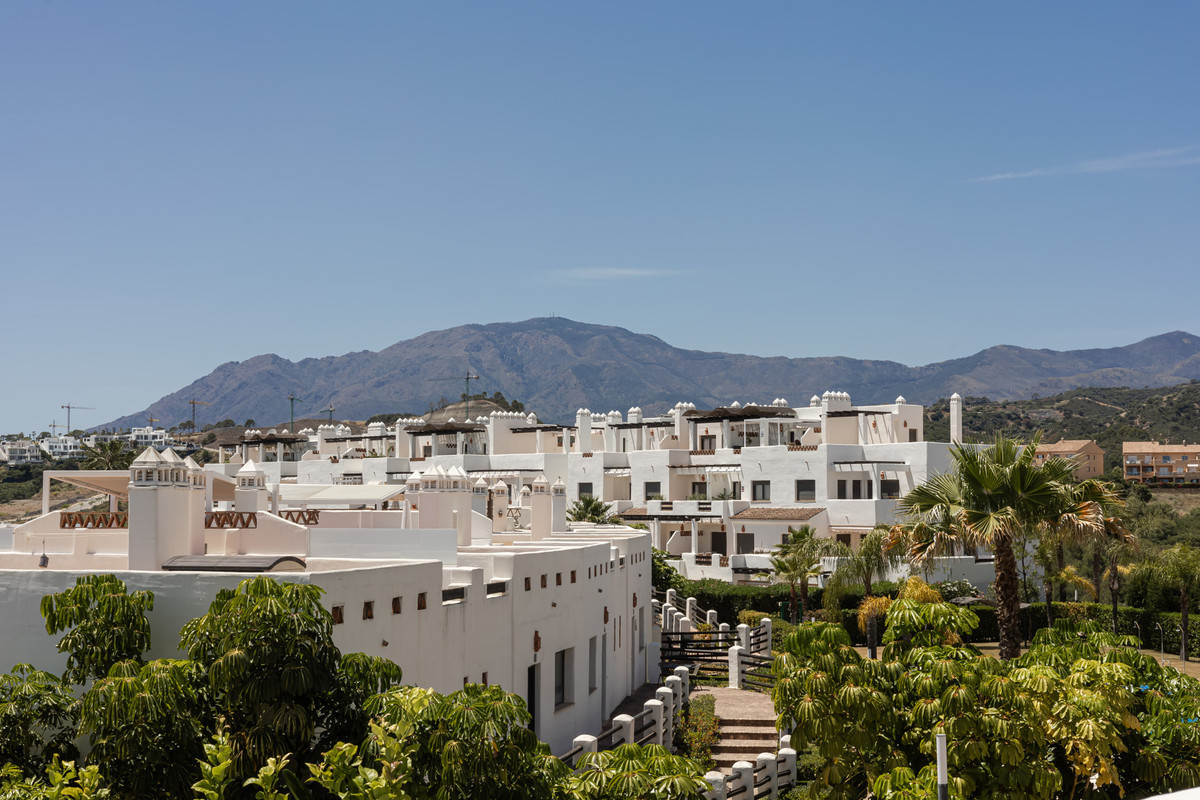 Image 16: apartment For sale, Estepona, €380,000 [HFM-CL10151]